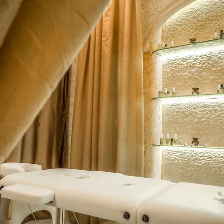 Aphrodite 3* Laganász